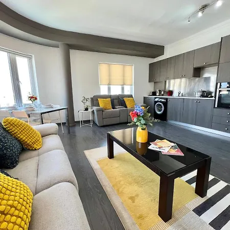 Millenia Apartment *