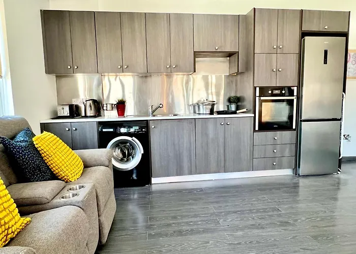 アパート Millenia ニコシア